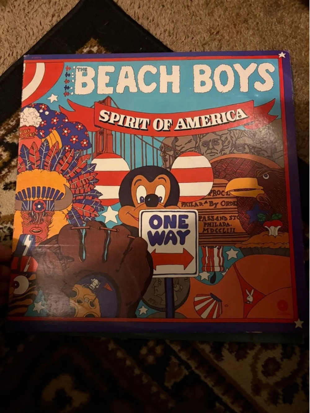 1975 o.g. vinyl “ The beach boys - spirit of america” (svbb-11384)